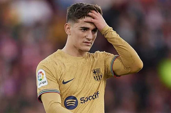 إصابة خطيرة لـ جافي وخروجه من مباراة برشلونة ضد ألافيس 2218837_0