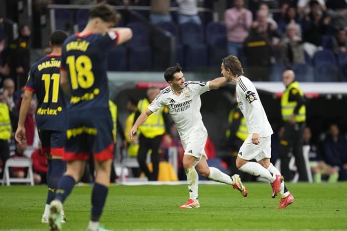 67bb6f394c59b721ff55fc81