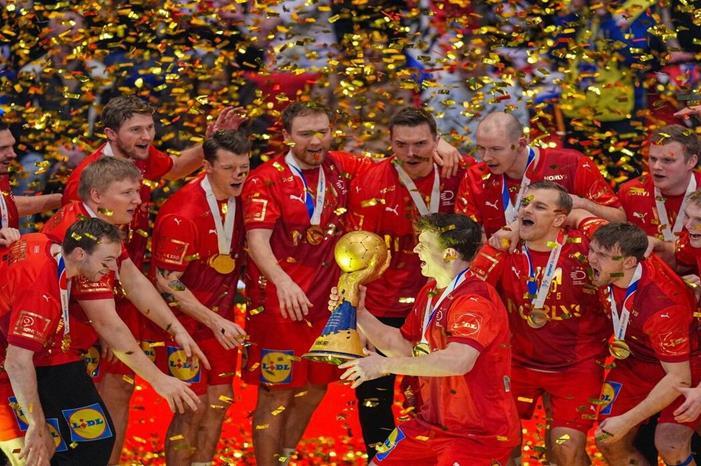 67a047a242360415e5081a72