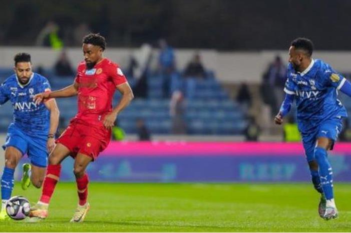 الهلال-وضمك-2-e1739041187273