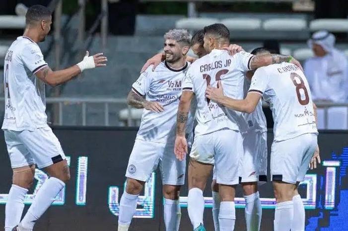 e0f0c1bd-6e8b-451f-9e19-da17cda903ce