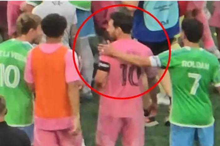 699b0fa1423604536b03c474