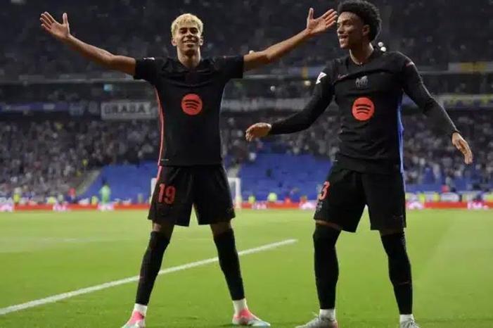 fb8473b5-a07f-4690-9a3d-c9268c0d083a