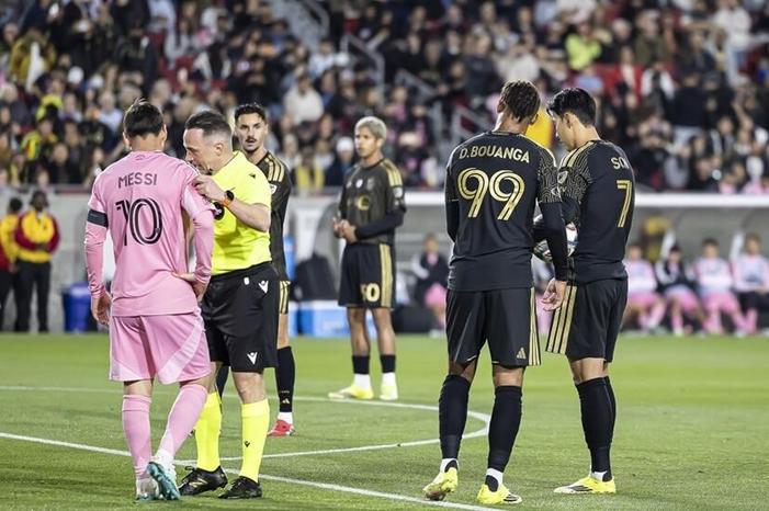 699c60d242360432b4546fbf