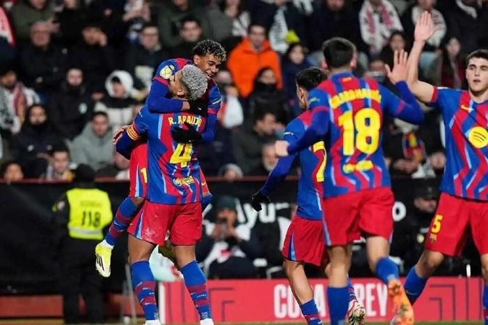 6985cd9d4236042e4f378b40