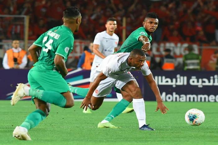مطالبات بتأجيل قمة الدوري المغربي بين الوداد والرجاء الديربي1