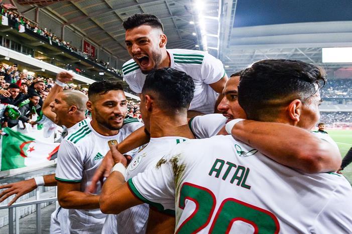 EF4B16C2-D5F1-4D76-9230-27390285AD4F