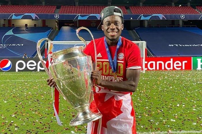 من مخيم اللاجئين وصولا لدوري الأبطال،، نجم البايرن سفيرا للأمم المتحدة ExPw3dXXIAYeg9U