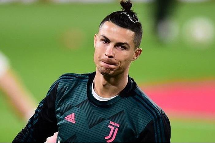رونالدو يضيع فرصة خارقة للتسجيل.. والـ103 رقمه الجديد! 98-150602-ronaldo-juventus-60-millions_700x400