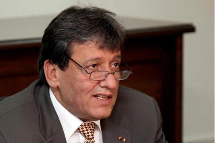 هل يستقيل عزايزة من رئاسة الوحدات في حال تكليفه بوزارة النقل ؟ alaam16