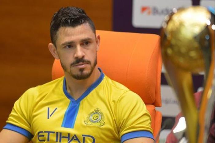 آخر تطورات قضية النصر مع جوليانو xJ66L