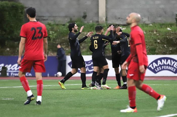 العهد يحلق بصدارة الدوري اللبناني 187918Image1