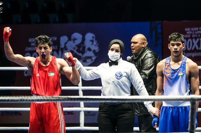 الملاكم فارس حلمي يتأهل إلى نهائي البطولة الآسيوية 84914379b1d3f6915078731e102f30f1
