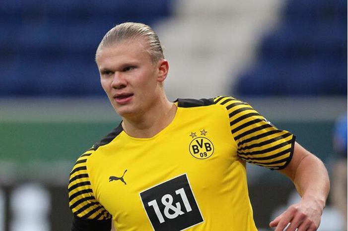 حقيقة اتفاق هالاند مع مانشستر سيتي 622c64964236045bd308c0ed