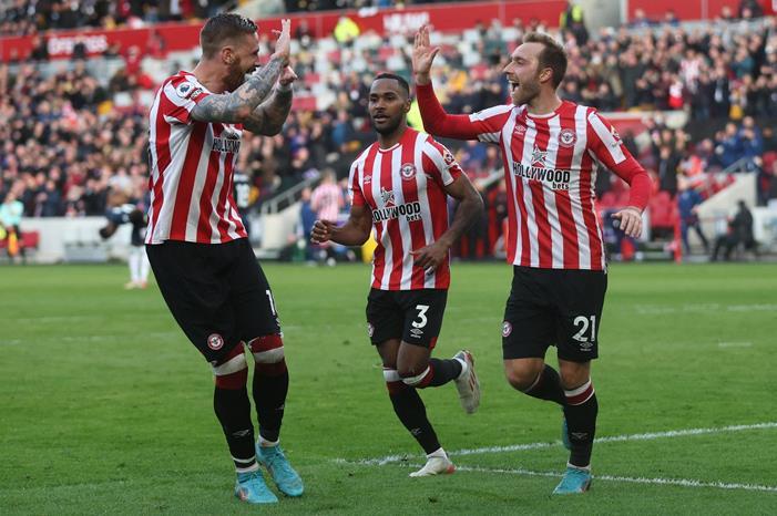 فيديو : إريكسن يقود فريقه لفوز قاتل بالدوري الإنجليزي FNqhNkxXwAIfIHV