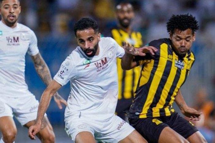 اتحاد جدة يحسم الكلاسيكو امام الشباب ويقترب من اللقب الشباب-والاتحاد1647197344