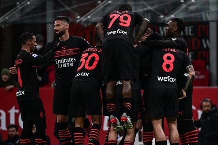 ميلان يتجاوز عقبة إمبولي ويعزز صدارته (فيديو) 622d16ab42360463397c561d