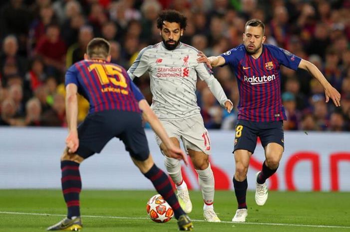 آس: محمد صلاح هو هدف برشلونة ومحادثات إيجابية بين الطرفين Mohamed-Salah-Barcelona