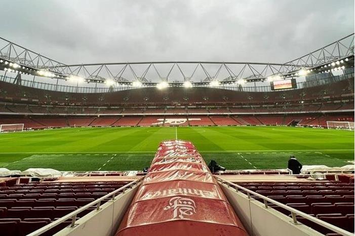 مفاجأة في التشكيلة الأساسية  لمباراة ليفربول و ارسنال 6232392742360406c156f5f1