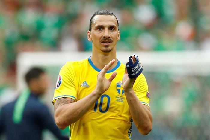 2018-06-16T131509Z_2122893483_RC1FB4B1D7E0_RTRMADP_3_SOCCER-WORLDCUP-SWE-ZLATAN-1