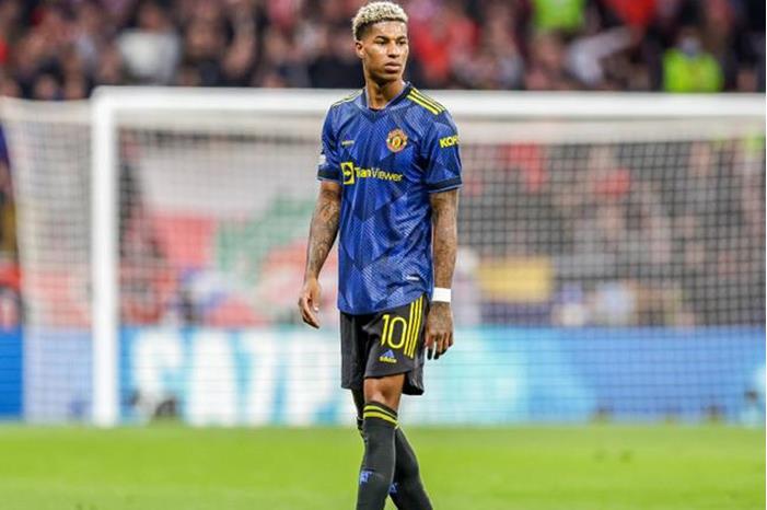 برشلونة يدخل على الخط للتعاقد مع مهاجم مانشستر يونايتد 6235c12f4c59b752ef3f8bbb