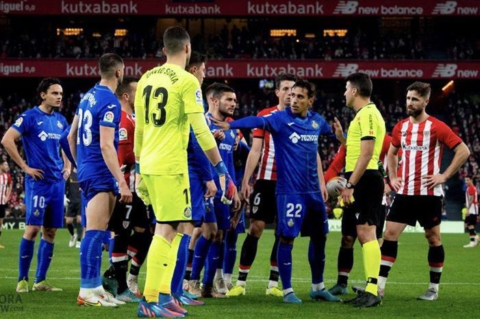 طردان يشعلان تعادل بيلباو وخيتافي 20220319_082035