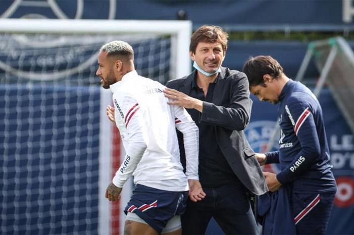 باريس سان جيرمان يبدأ التغيير بالتخلص من ليوناردو.. وهذا هو البديل Leonardo