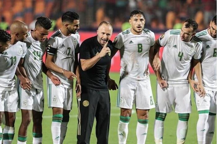 المدرب الجزائري بلماضي يتعرض لهجمة فرنسية 621fa3434c59b76b7d2414c1