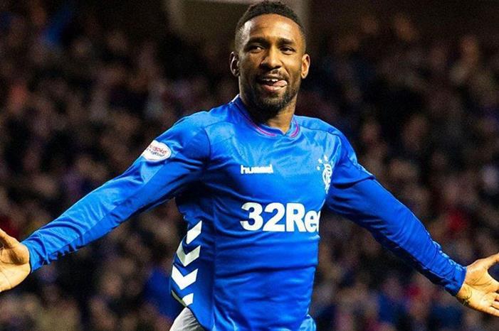 الإنجليزي جيرمين ديفو يعلن اعتزاله defo