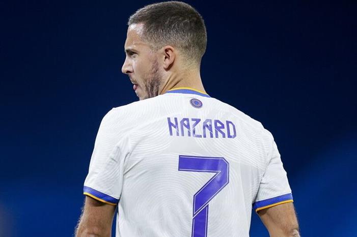 يواصل الابتعاد عن الملاعب.. هازارد مهاجم  يخضع لجراحة جديدة في الساق +