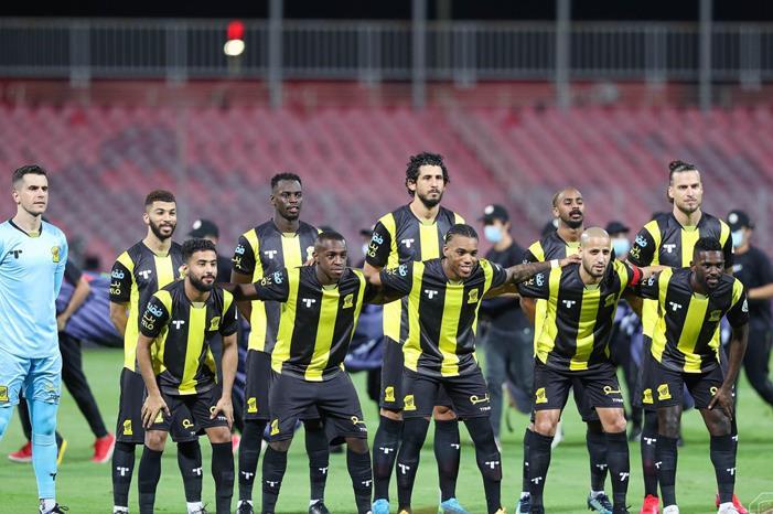 الاتحاد يبدأ محاولات تحصين مدافعه Epx8PkbW8AYsksR