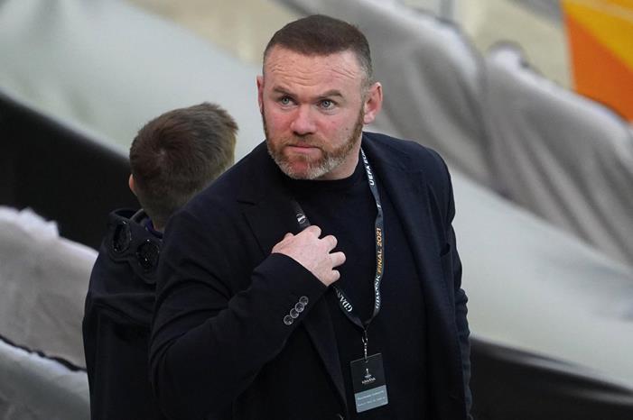 روني يطمح لتدريب مانشستر يونايتد E_otWaYXoAA-ANr