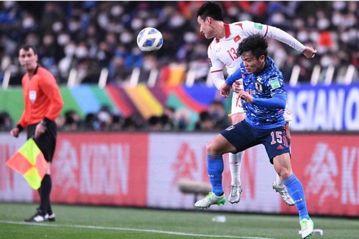 Japan-v-Vietnam---Asian-Qualifiers-4