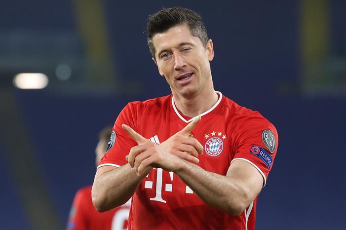 robert-lewandowski-2021-champions-league