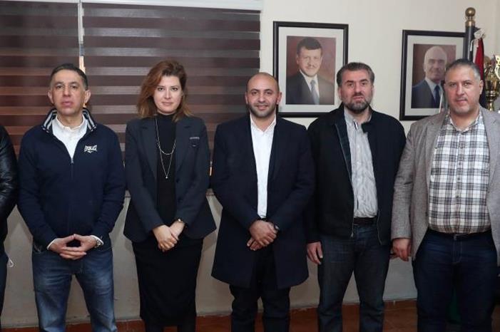 ff5ae8b0fd5edfce1840fafdf821ee9c_718_520_t_t_f