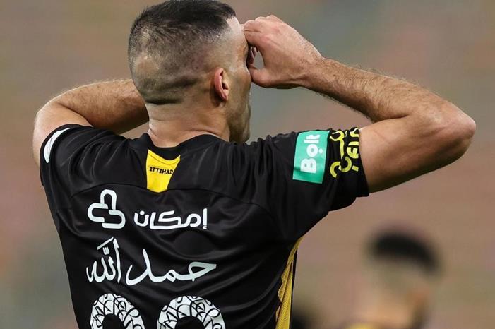 الاصابة تهدد عبدالرزاق حمدالله قبل قمة الهلال dsfdfdf