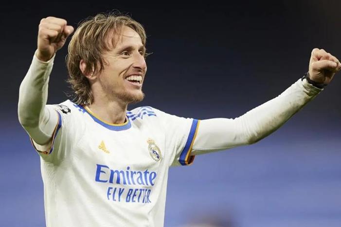 رئيس ريال مدريد غاضب من لوكا مودريتش بسبب النصر 2