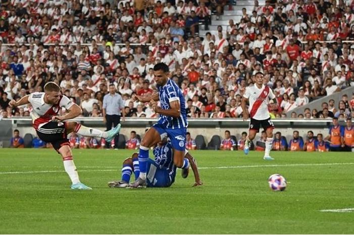 ريفر بليت يصعد لوصافة الدوري الأرجنتيني 2023313114859313XJ