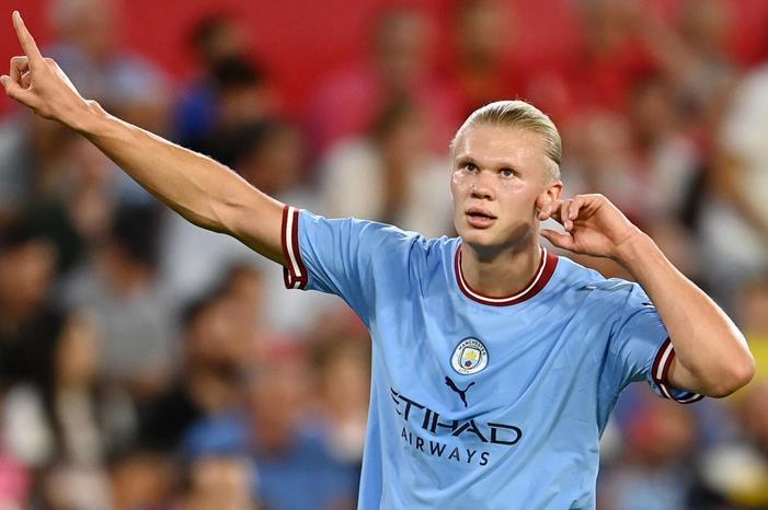 هالاند يسجل هاتريك تاريخي في الشوط الأول أمام لايبزيج إيرلينج-هالاند