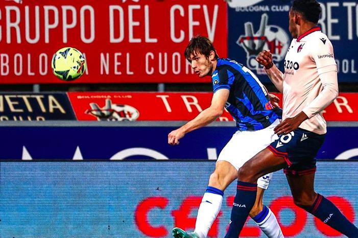 أتالانتا يقلب الطاولة على امبولي بالدوري الايطالي bologna_atalanta-italieserieA