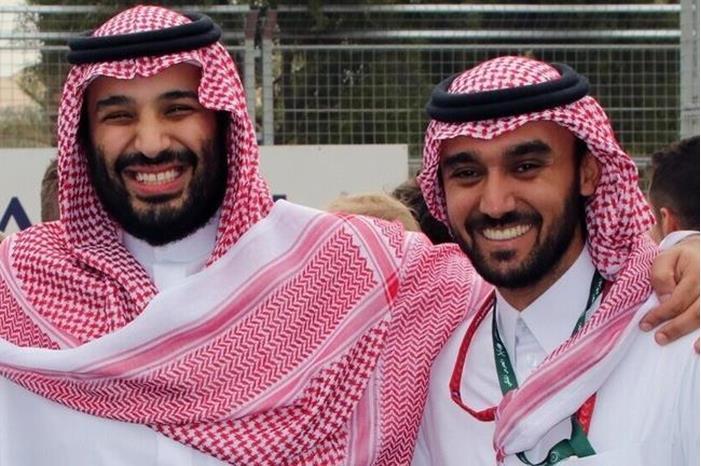 641747de4236045d6c6daa10