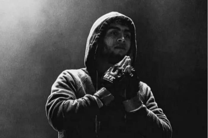 6416241542360401852ec868