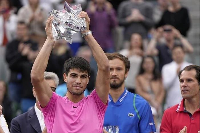 6417b1dd4236040ec36f205e