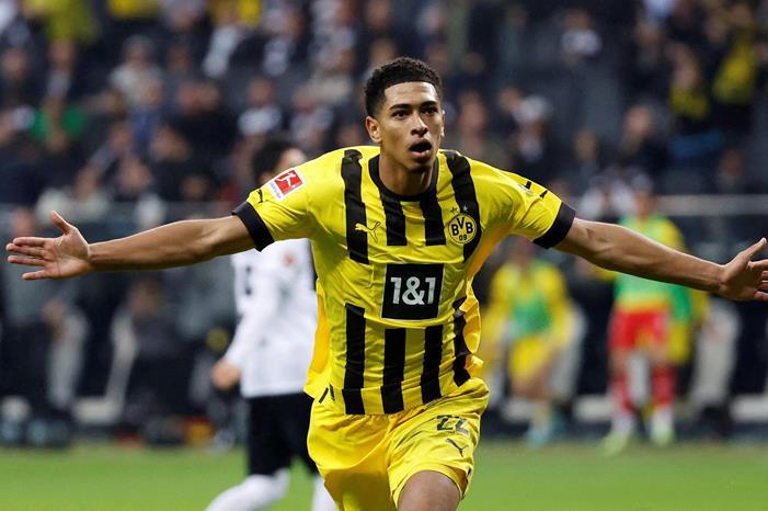 ريال مدريد يحسم موقفه من ضم بيلينغهام 2022-10-29T192718Z_1243678524_UP1EIAT1DEYU3_RTRMADP_3_SOCCER-GERMANY-SGE-DOR-REPORT (1)