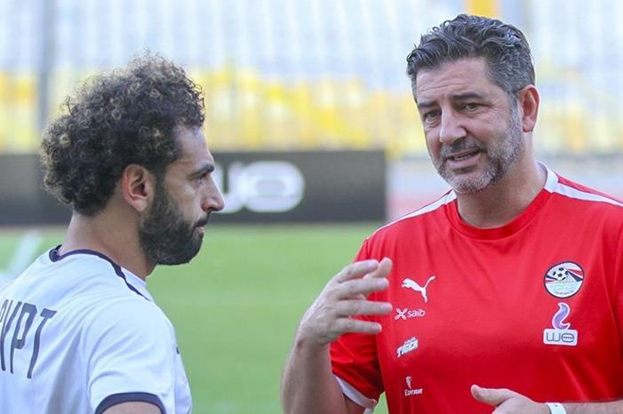 فيتوريا: مواجهة مالاوي صعبة.. ونمتلك محمد صلاح 3