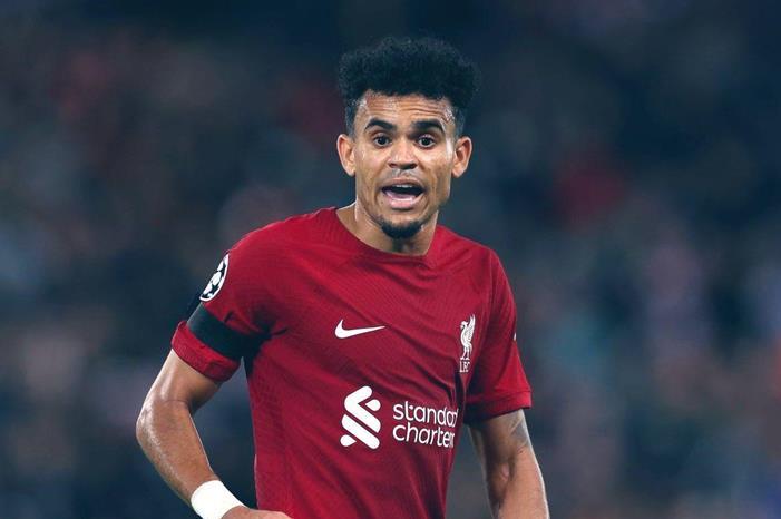 دياز يعود الى تدريبات ليفربول بعد غياب 5 اشهر لويس-دياز-يغيب-إلى-نهاية-2022-للإصابة-1170x778