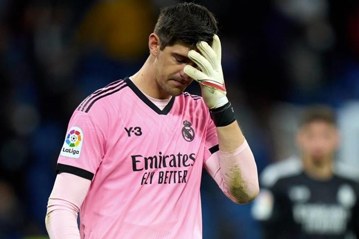 إصابة كورتوا تُبعده عن 3 مباريات مصيرية لمدريد image