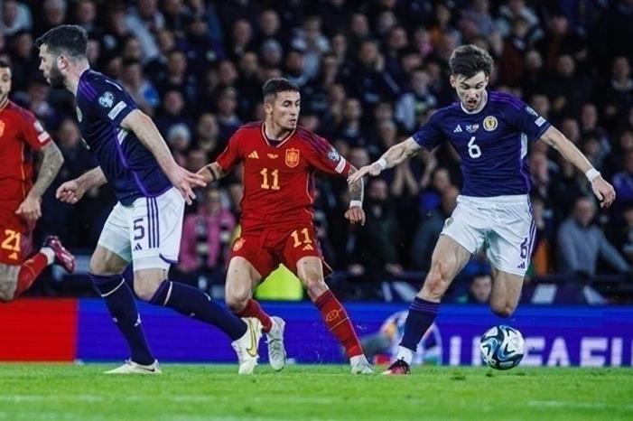 أرقام قياسية في تصفيات يورو 2024 2023329155321740BM