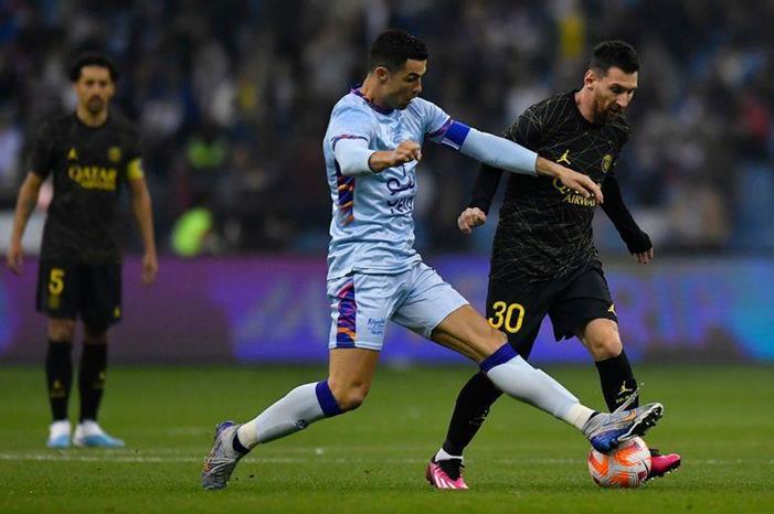 122-230002-child-cristiano-ronaldo-messi-better-2