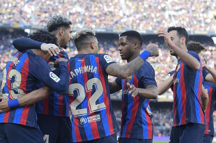 1074355255_0_0_3073_1728_1920x0_80_0_0_f40775dc70bcc9d286f232b98756a639